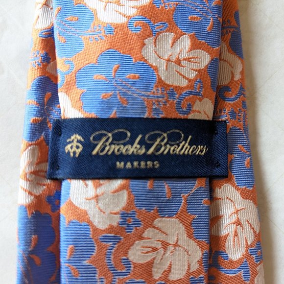 Brooks Brothers Men's 100% Silk Tie - Tropical Design - Coral, Blue, Cream - Picture 2 of 2